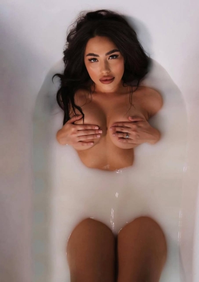 Девушка Асель