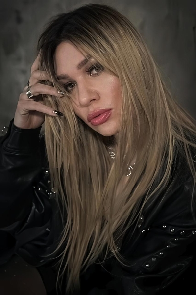 Транссексуалка Алиса